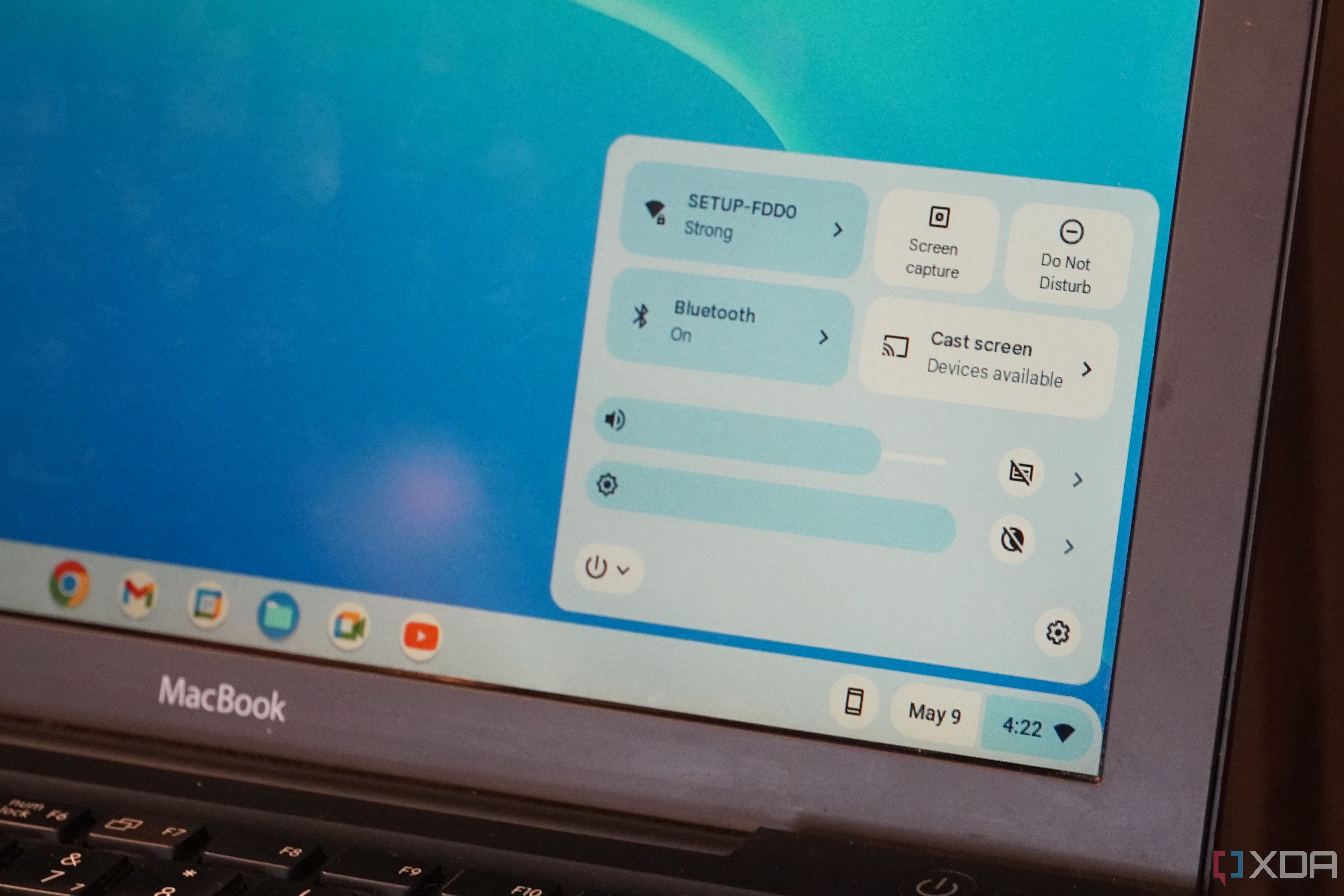 I used ChromeOS Flex on an 18-year-old MacBook — and it worked