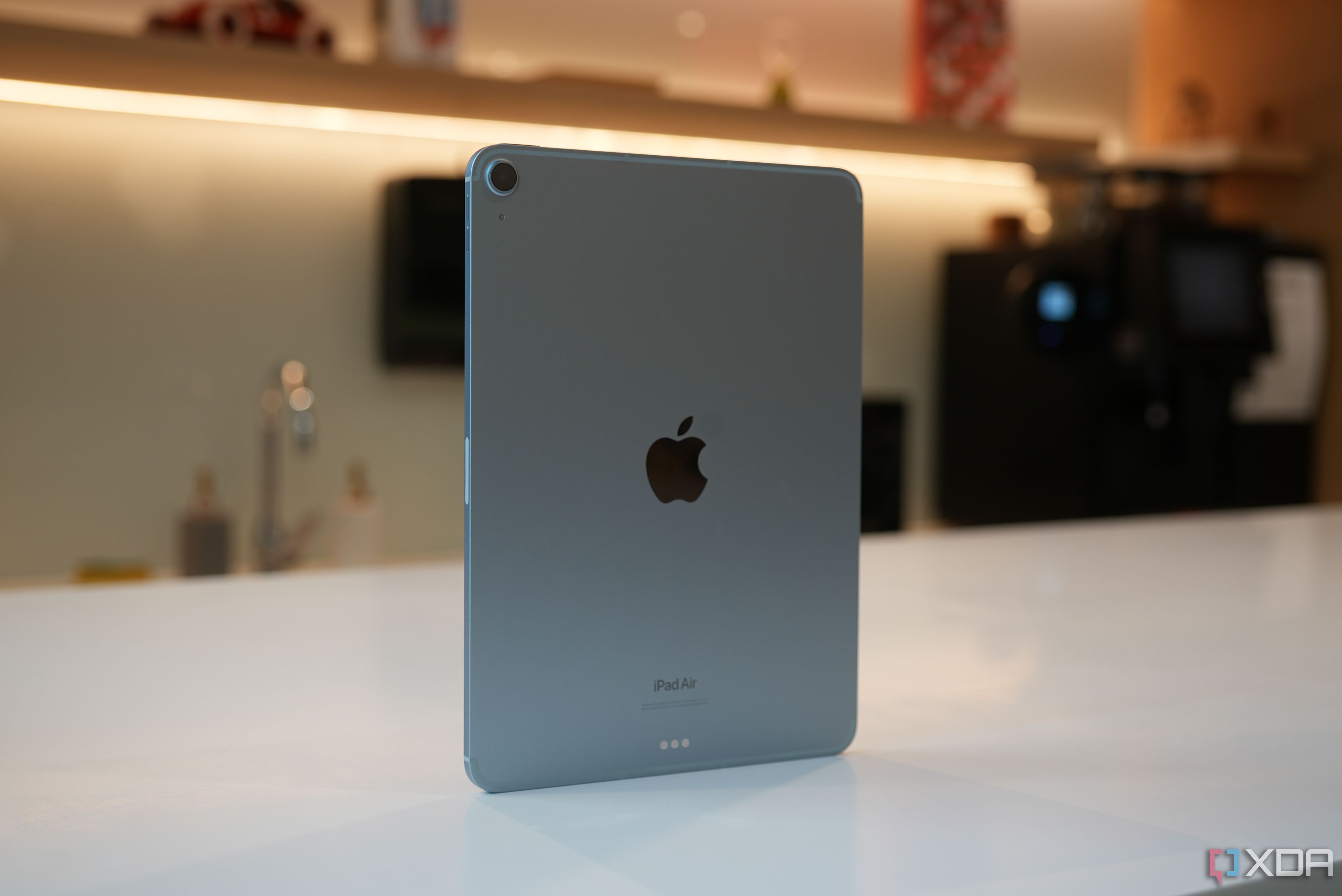 iPad Air se sostiene por sí solo