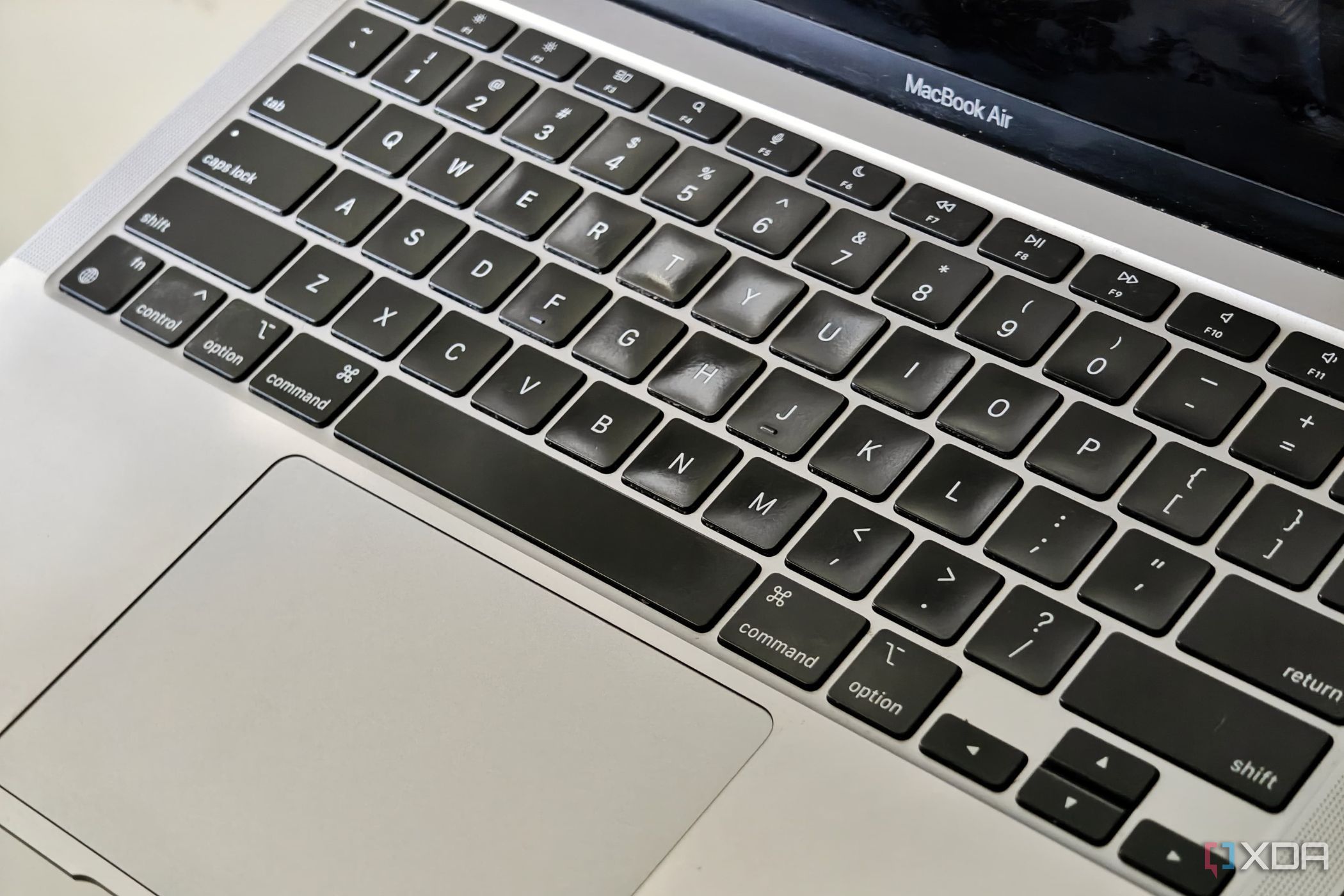 I use an external keyboard and mouse with my laptop, and here’s why you ...