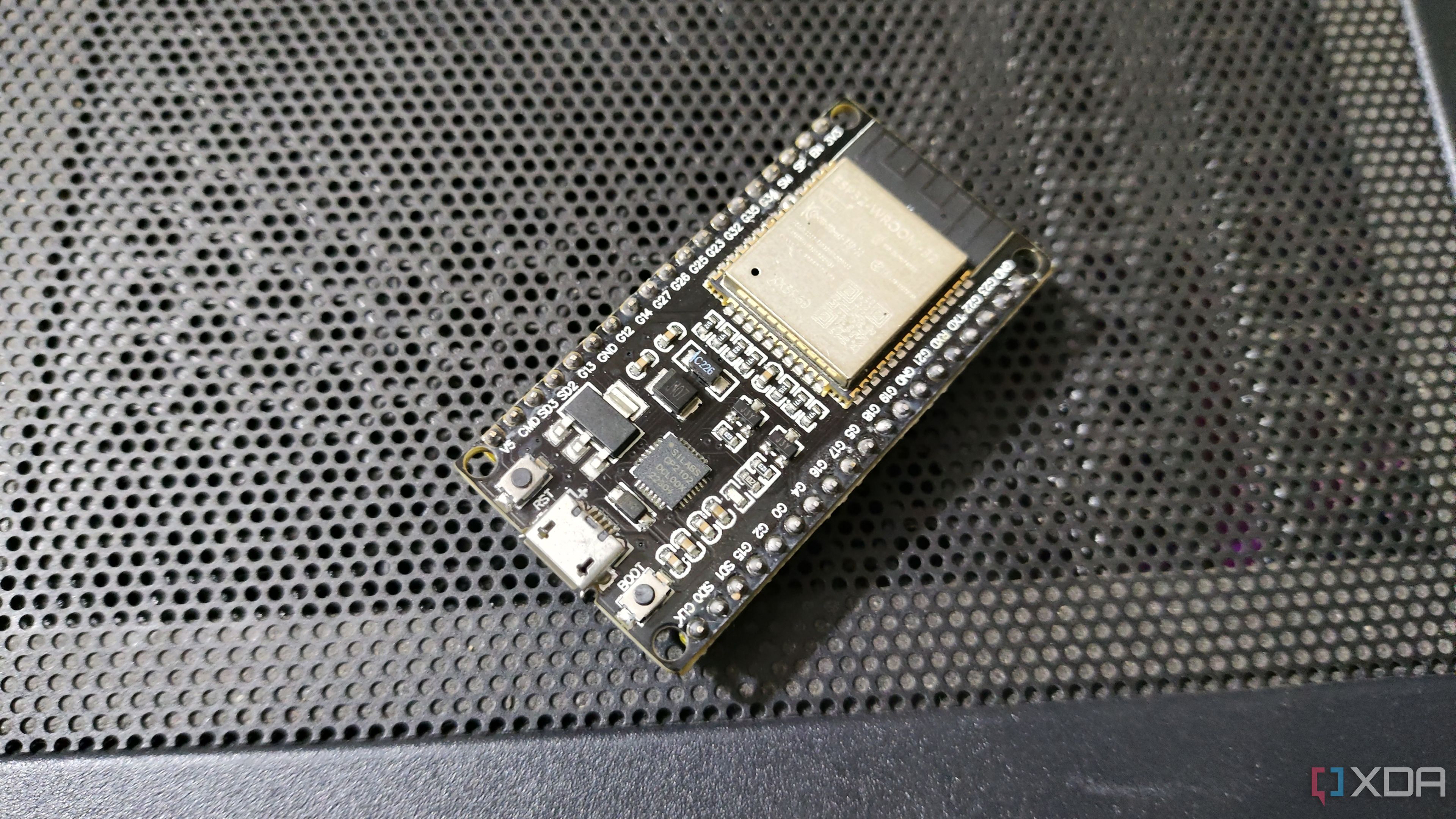 Un microcontrolador ESP32