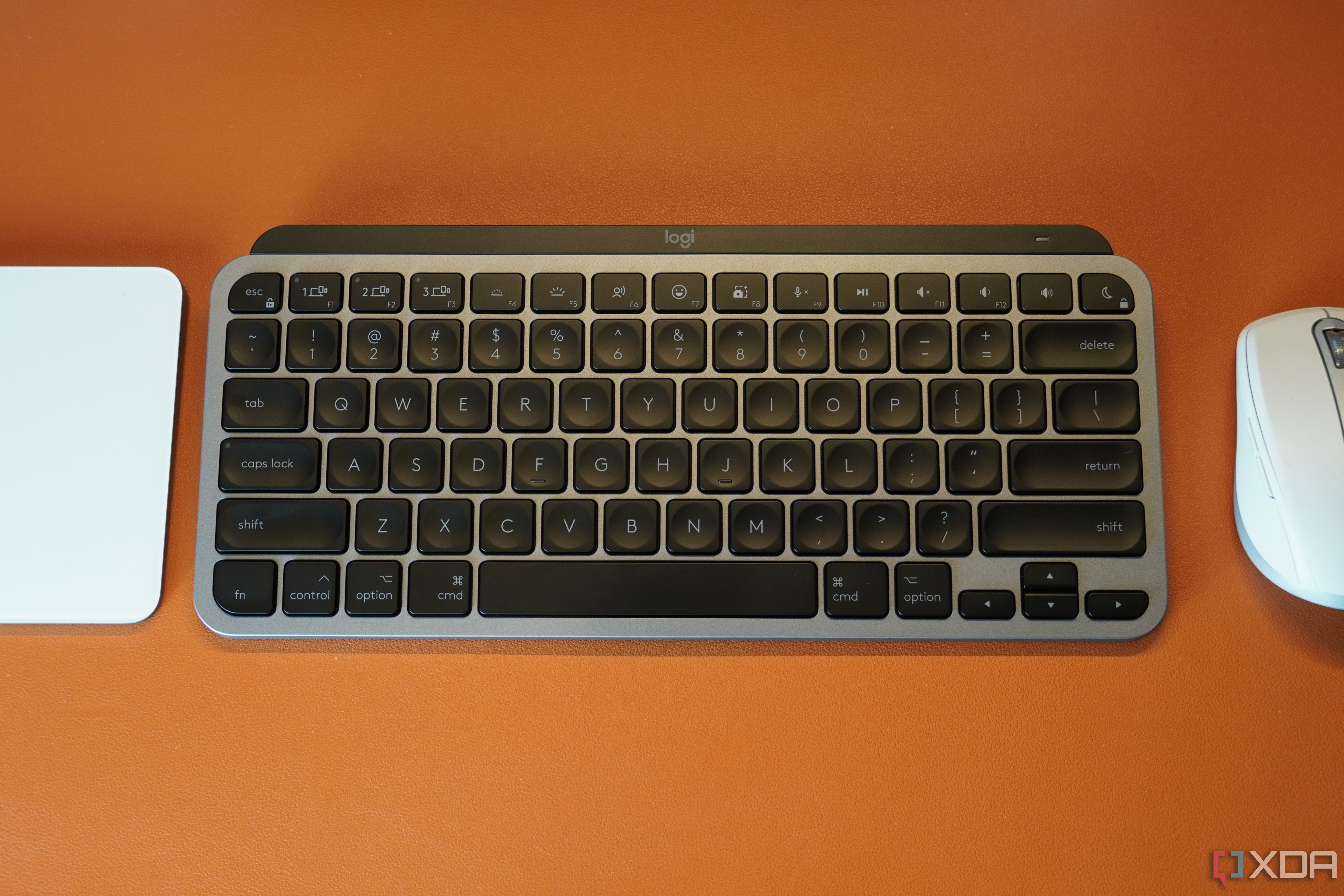Amazon.com: Logitech MX Keys Mini for Mac Minimalist
