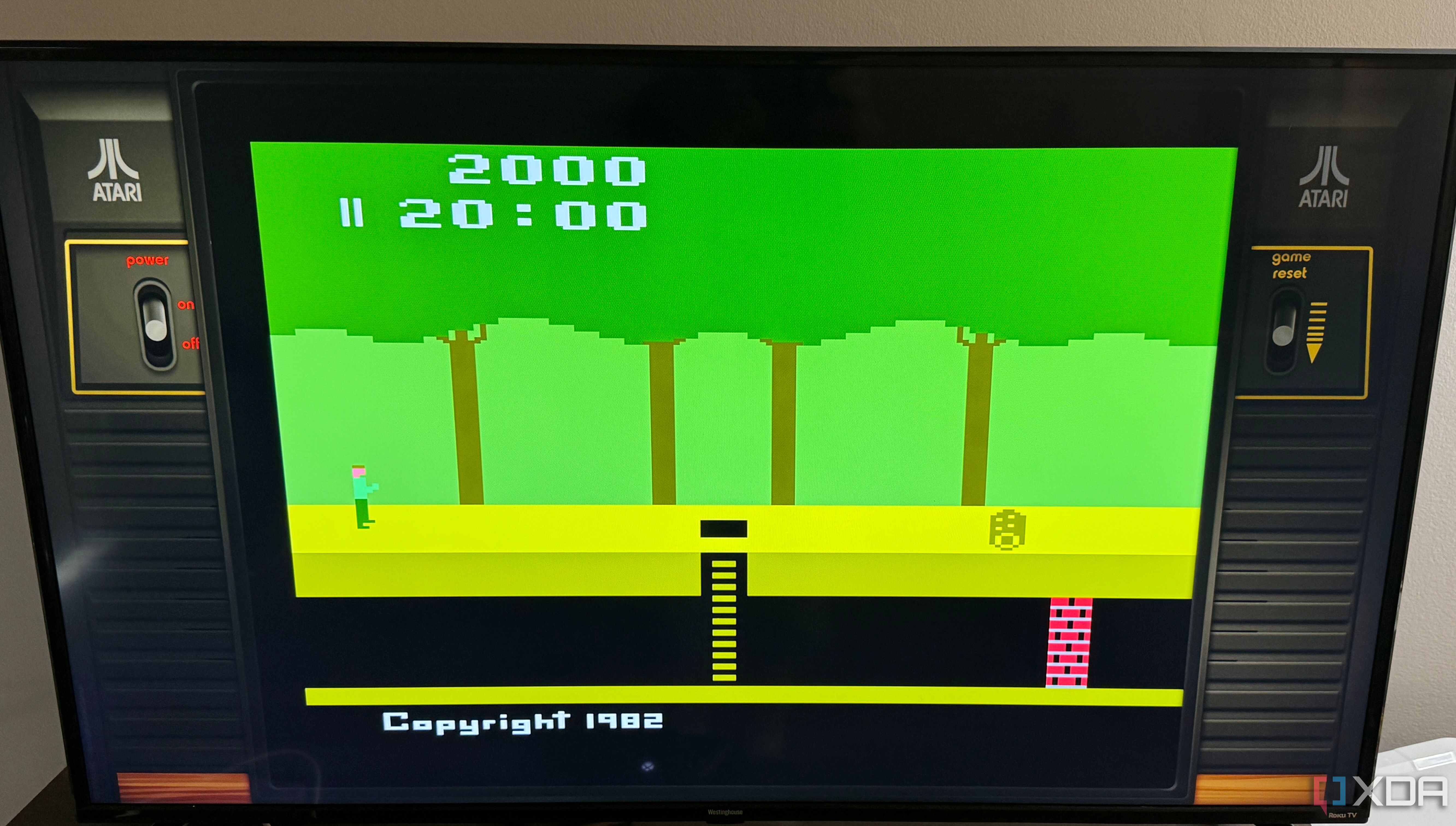 Jugando a Pitfall, un clásico de Atari 2600, en Batocera