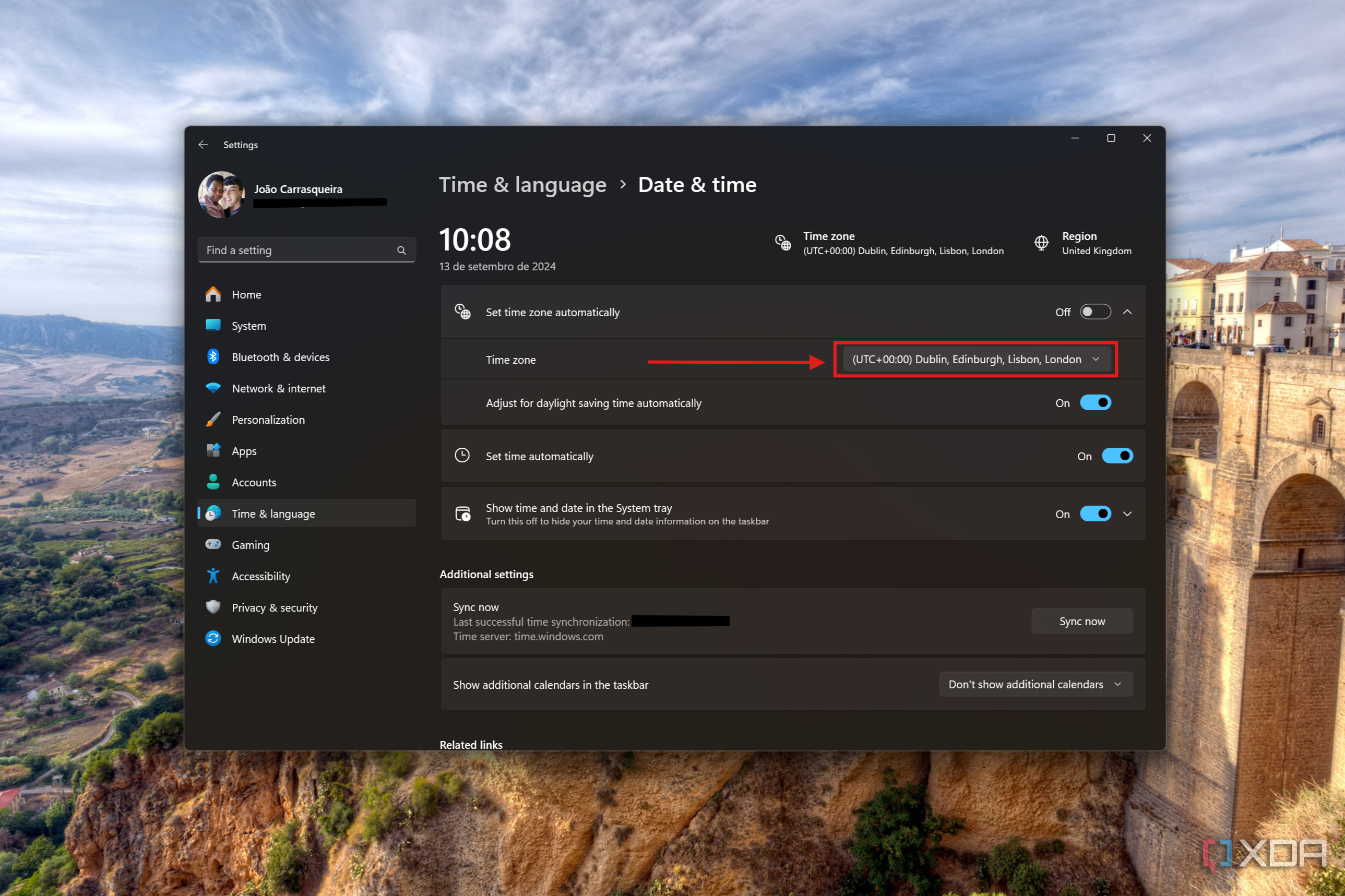 How to change your time zone in Windows 11 when you’re traveling
