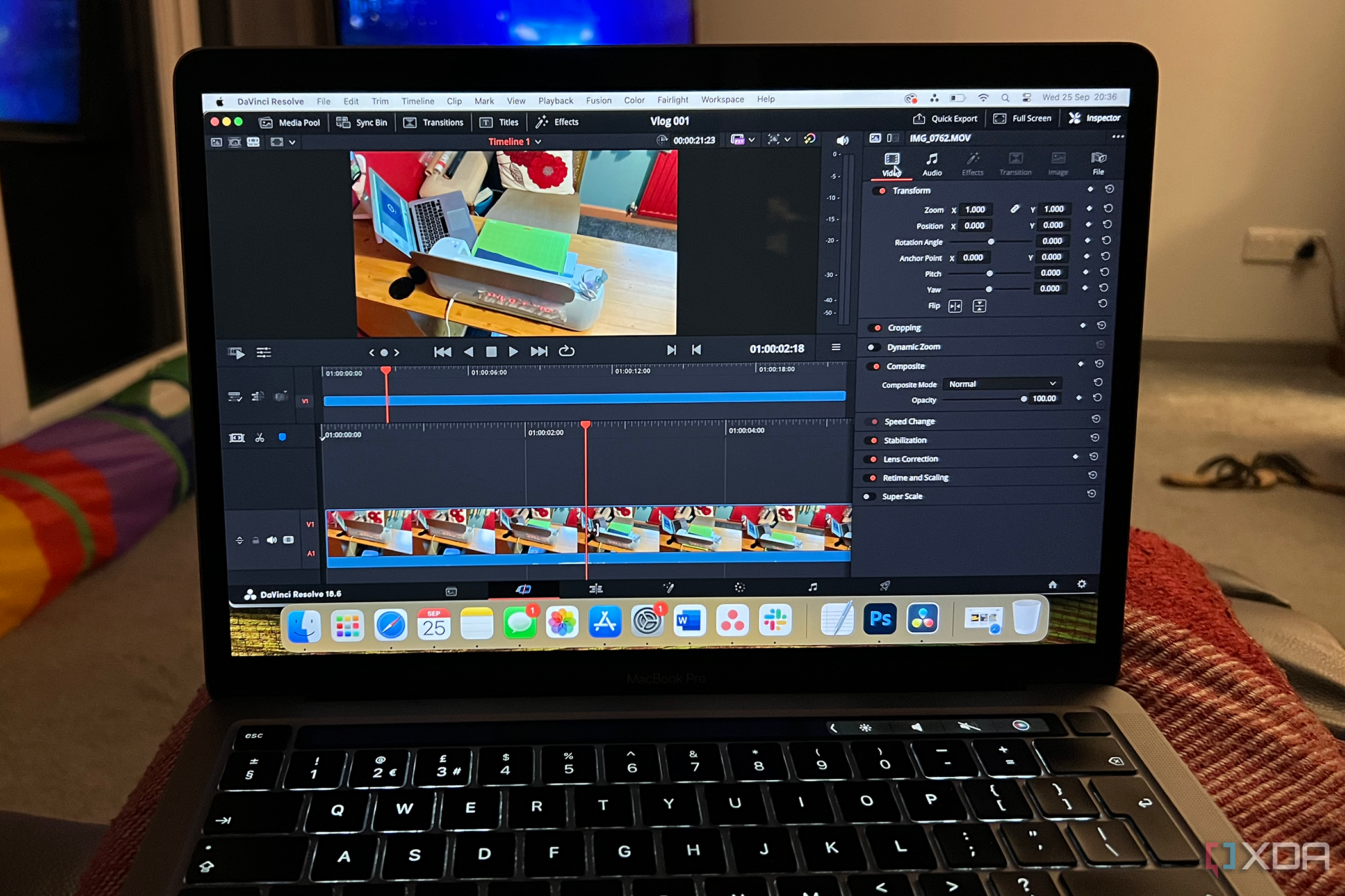 Software de vídeo DaVinci Resolve en una MacBook