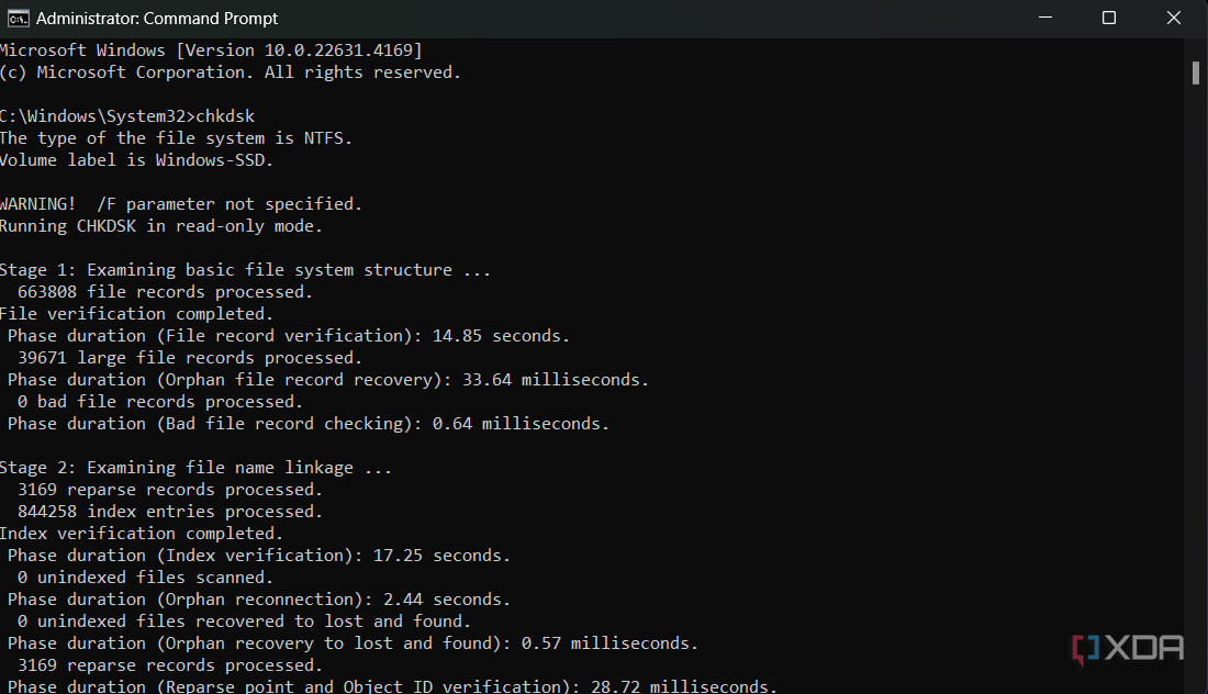 Captura de pantalla que muestra el comando chkdsk en el símbolo del sistema