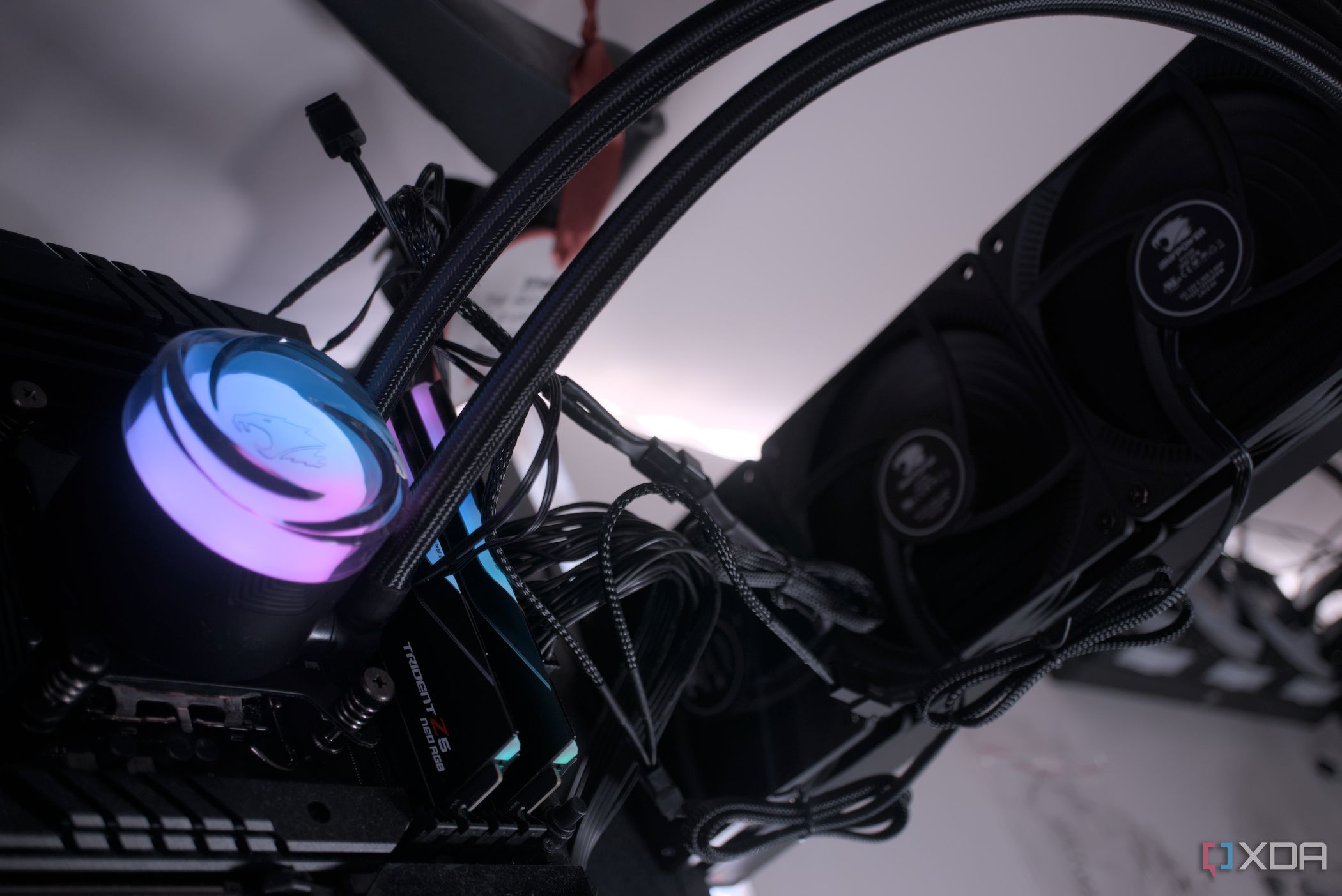 iBUYPOWER AW4 360 encendido