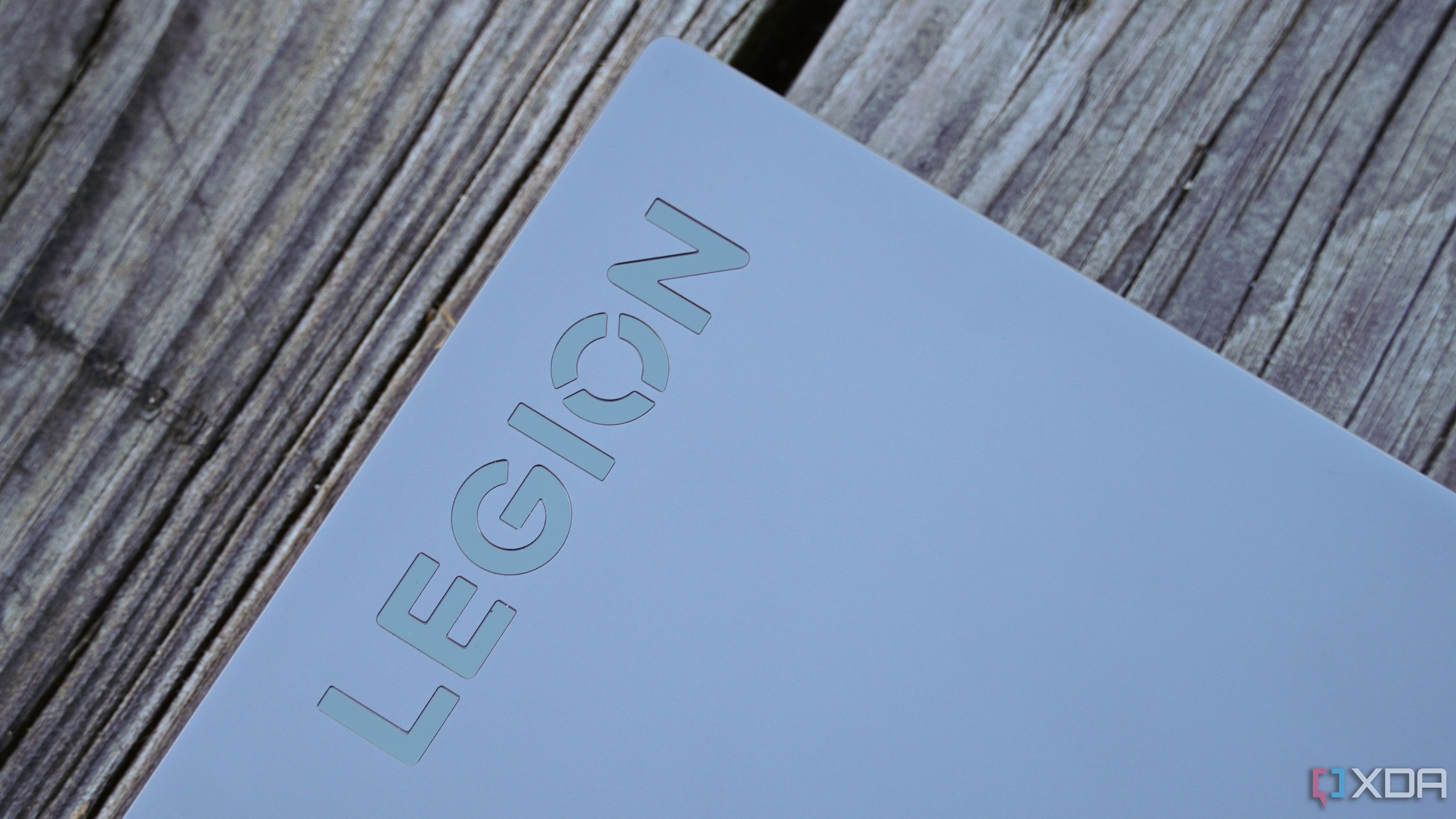 El logotipo de Lenovo Legion en el Legion 5.