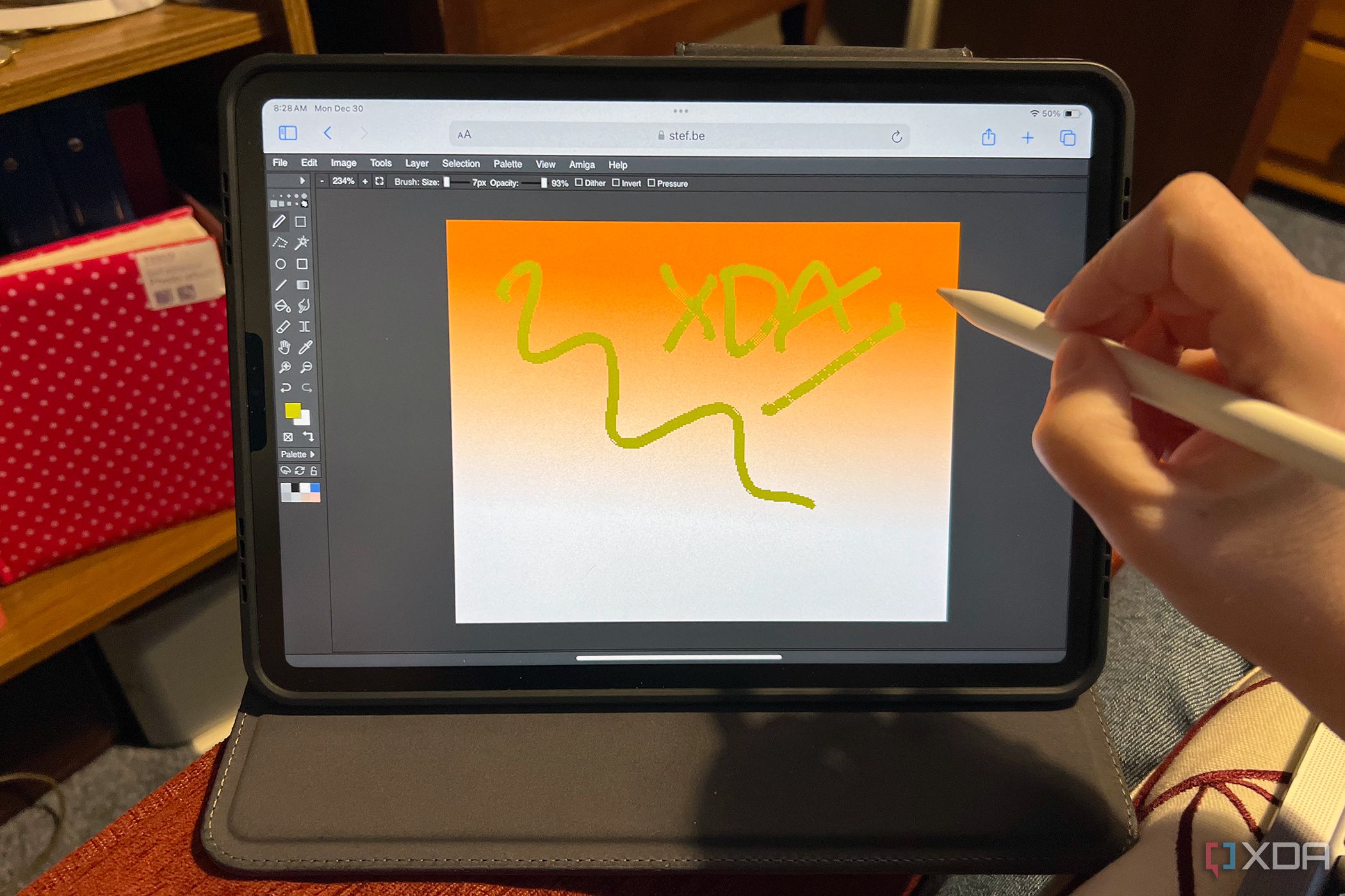 DPaint JS en un navegador de iPad Pro