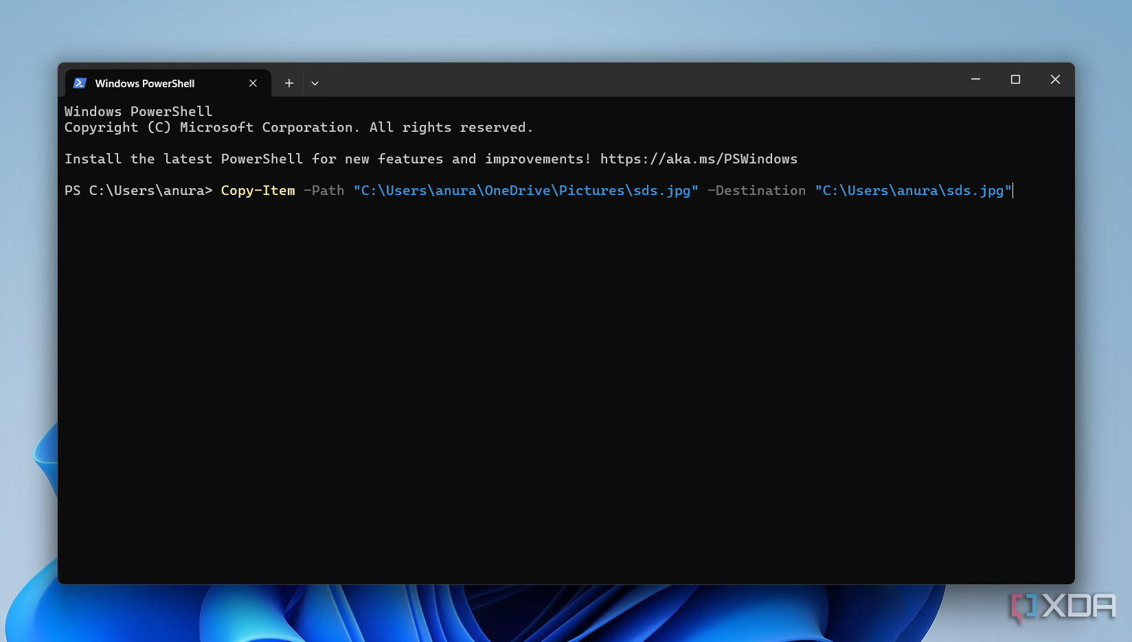 Captura de pantalla que muestra el comando copiar en PowerShell