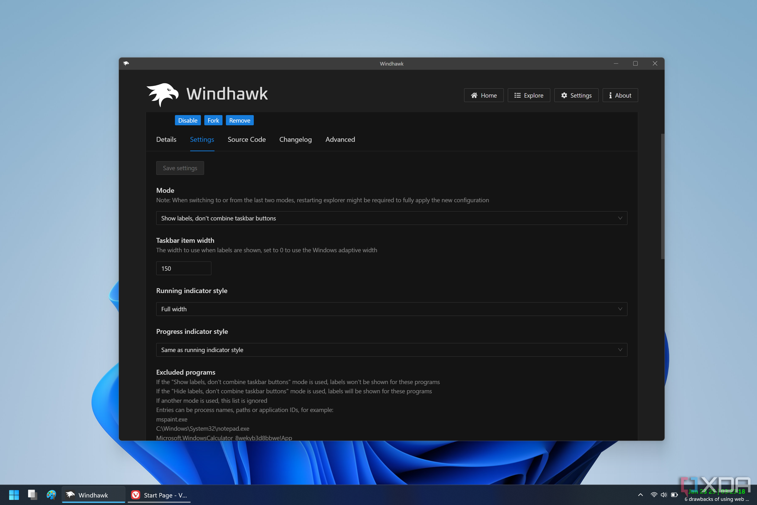 Captura de pantalla de Windhawk en Windows 11 con etiquetas personalizadas para la barra de tareas con un tamaño de fuente más grande