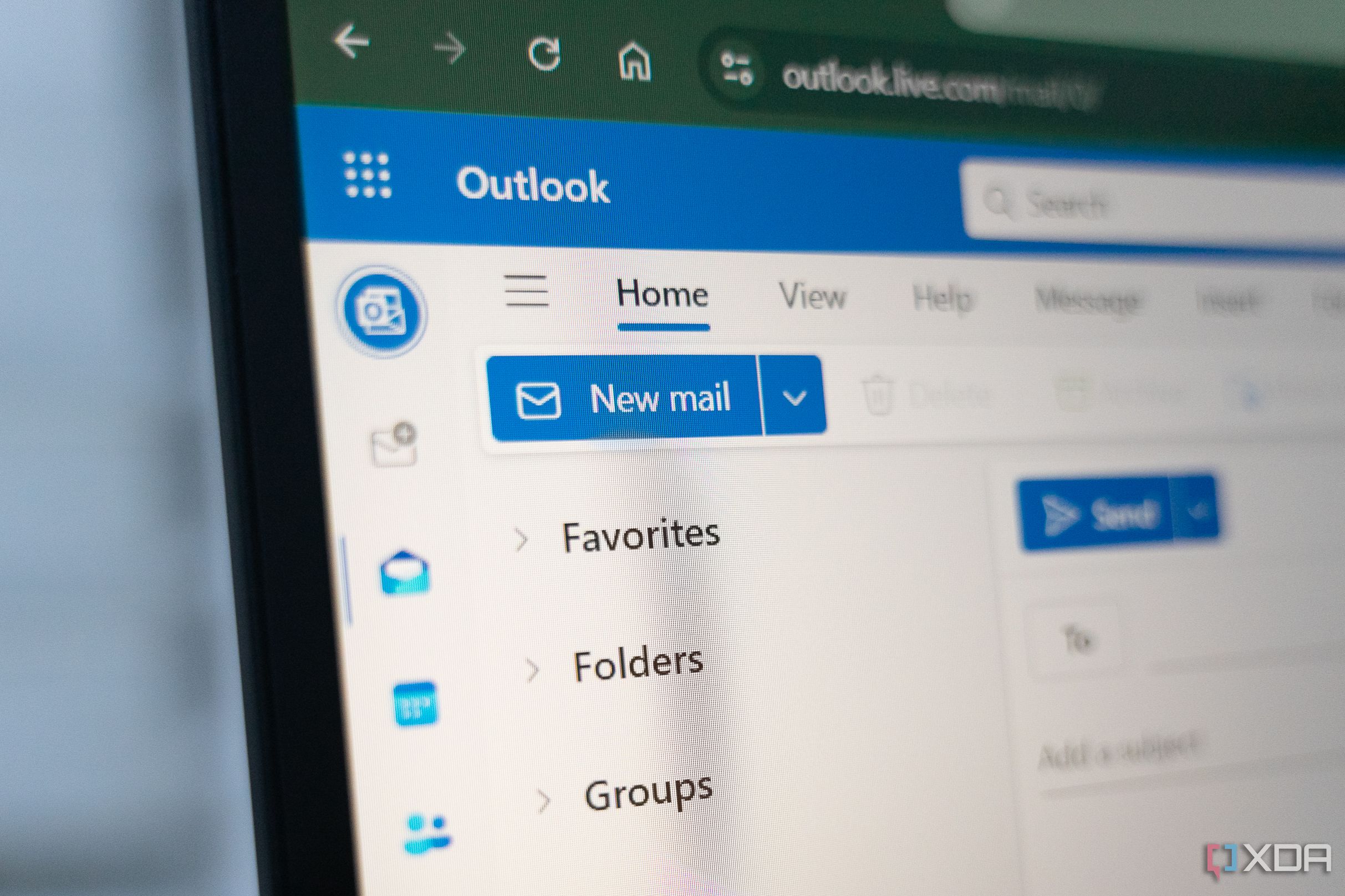 Microsoft just broke the button that lets you escape the new Outlook client