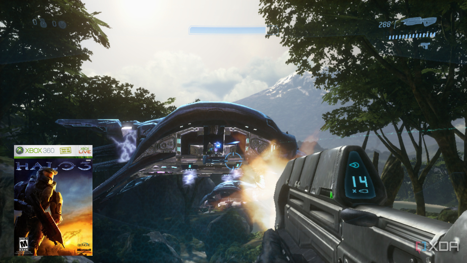 Master chief fighting off aliens