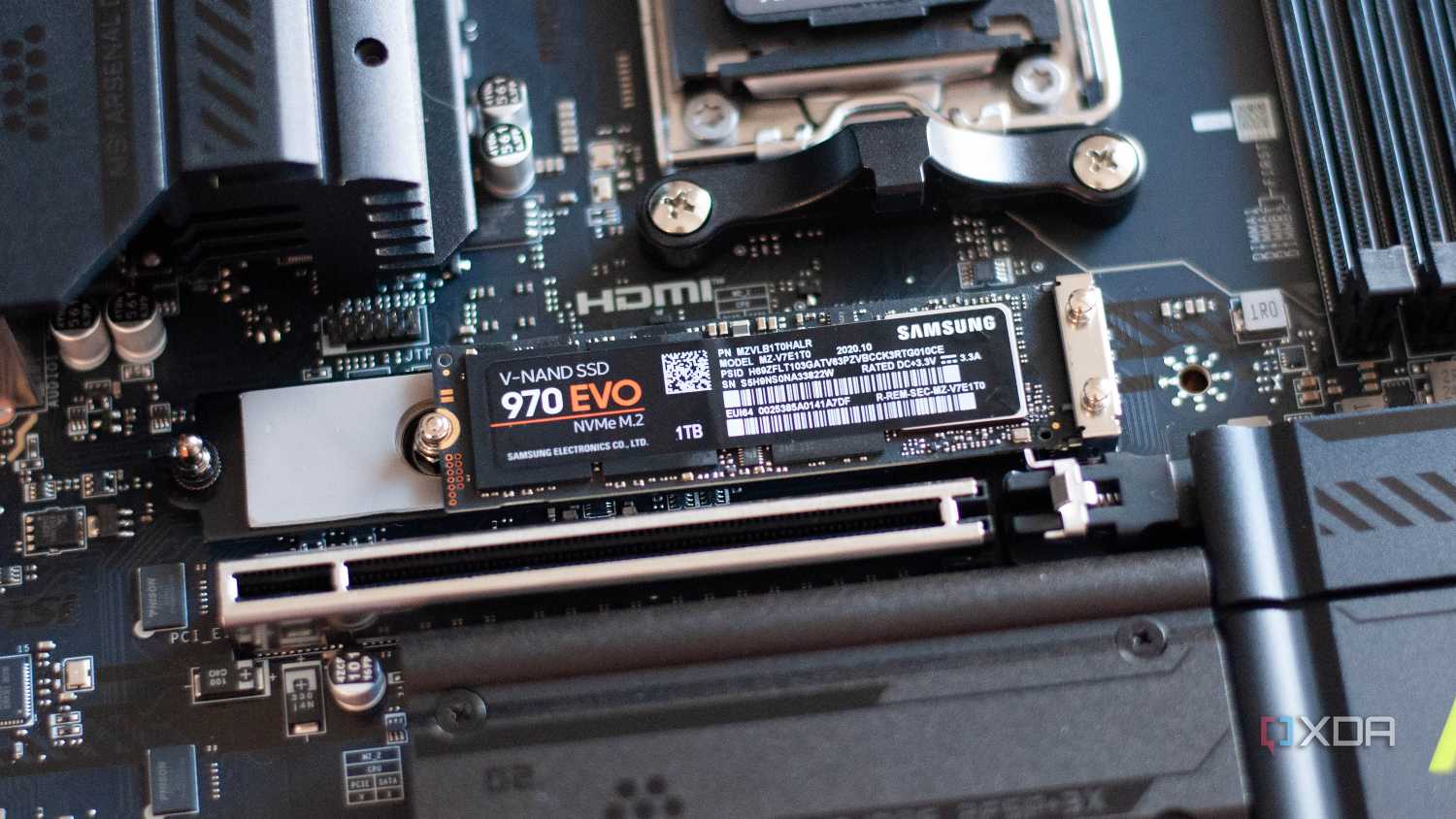 MSI MAG X870E Tomahawk Wifi ez ssd