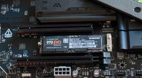 MSI MAG X870E Tomahawk Wifi PCIE m2 slot