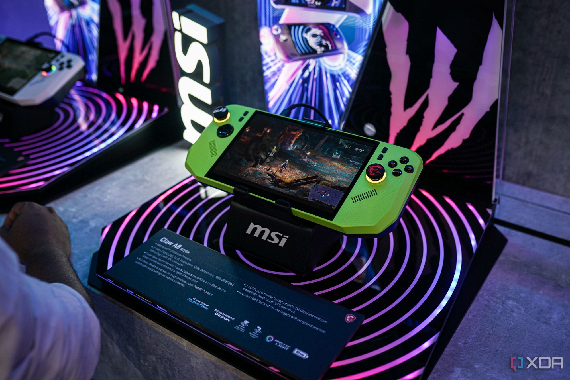 MSI CLAW A8 BZ2EM