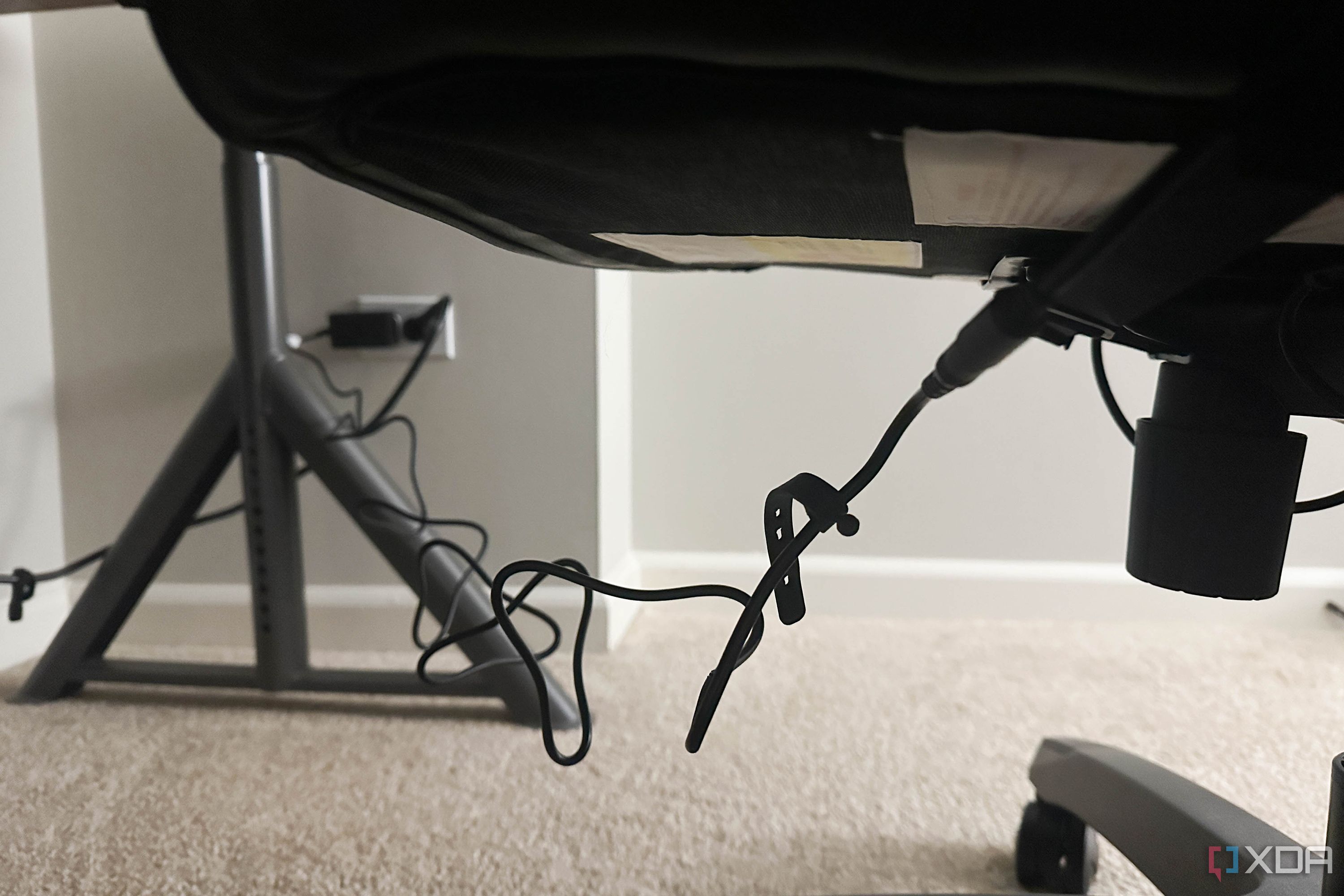 Razer freyja chair pad plugged in
