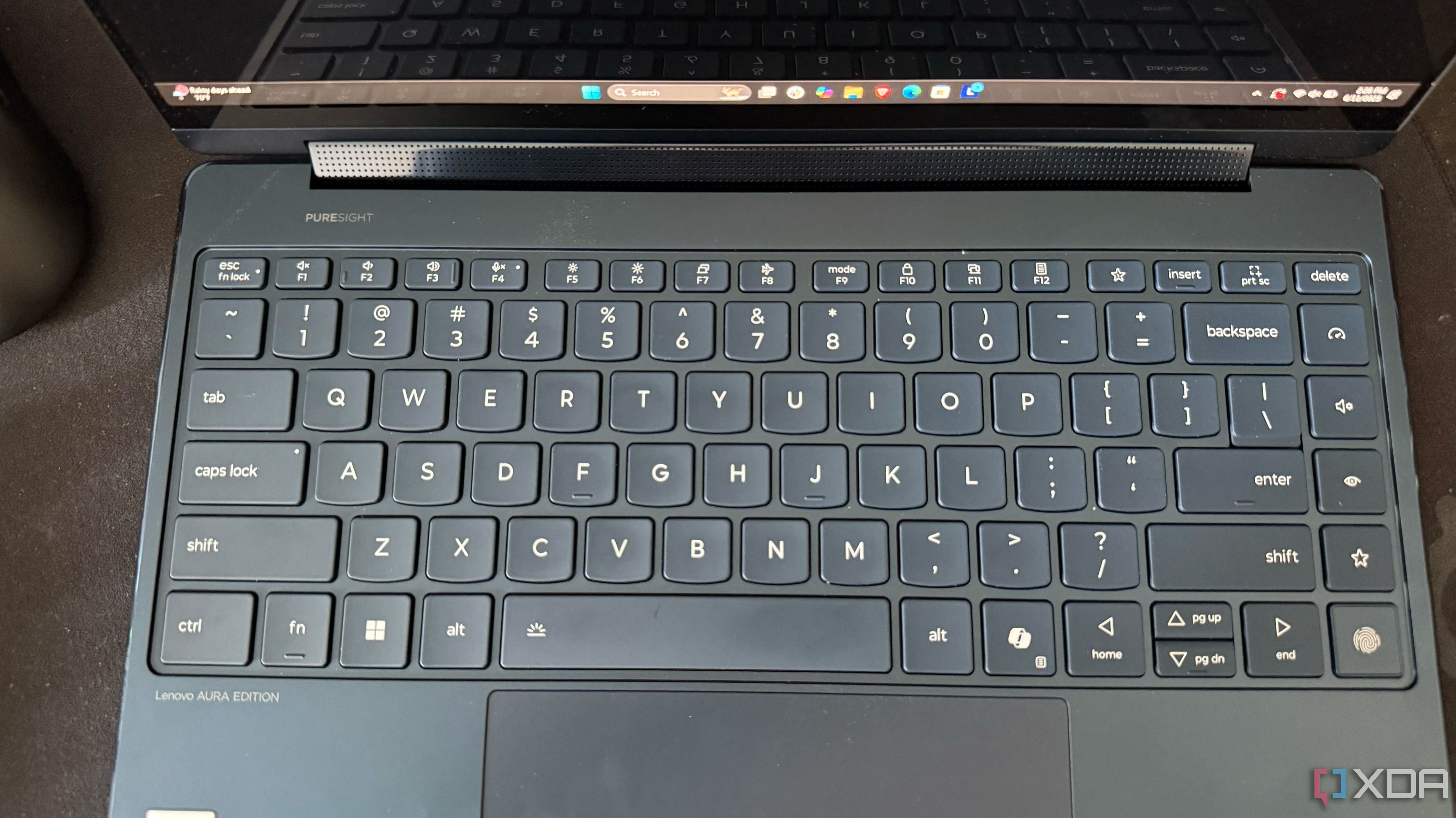 Lenovo_Yoga_9i2025 (2)-1