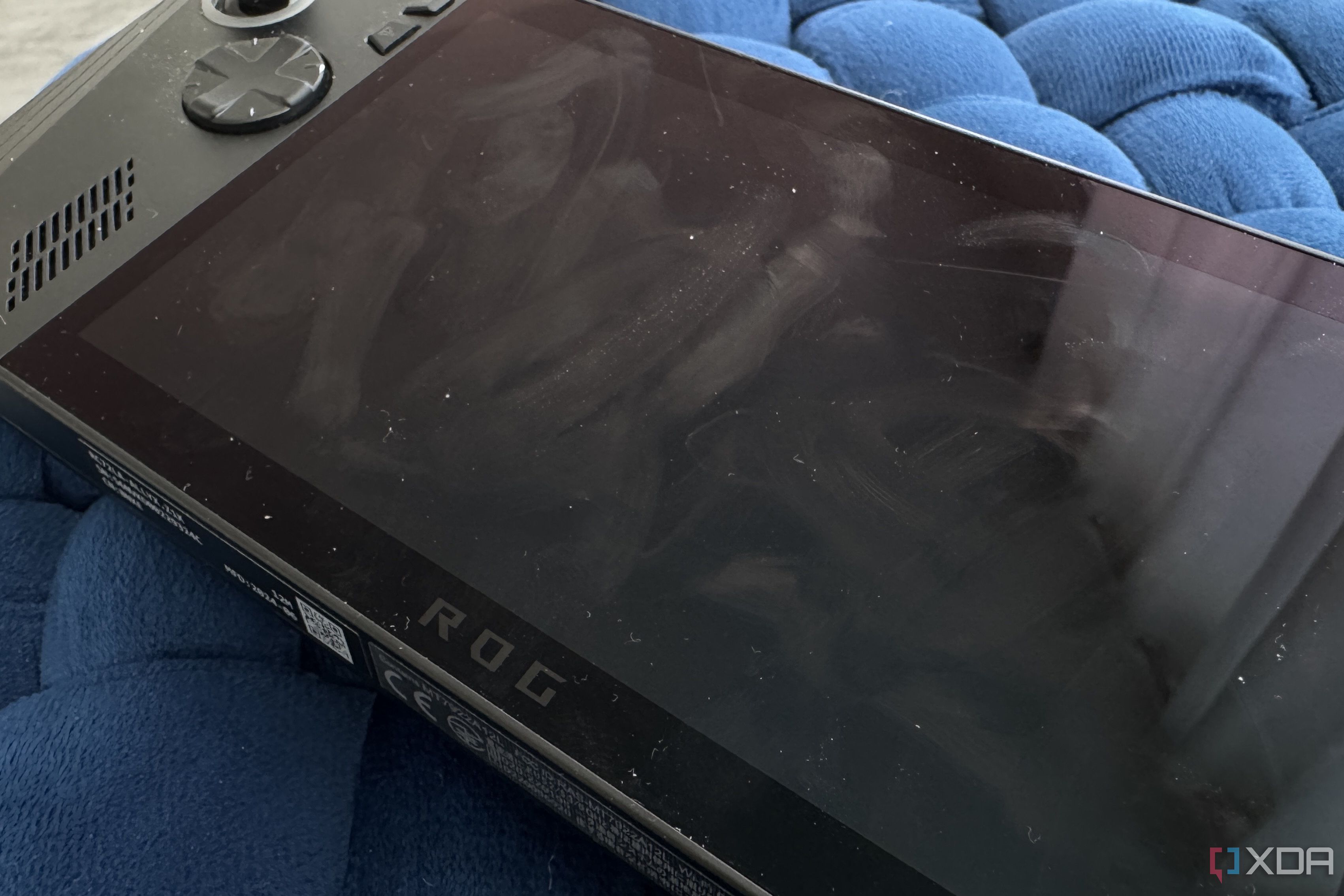 rog-ally-x-fingerprints