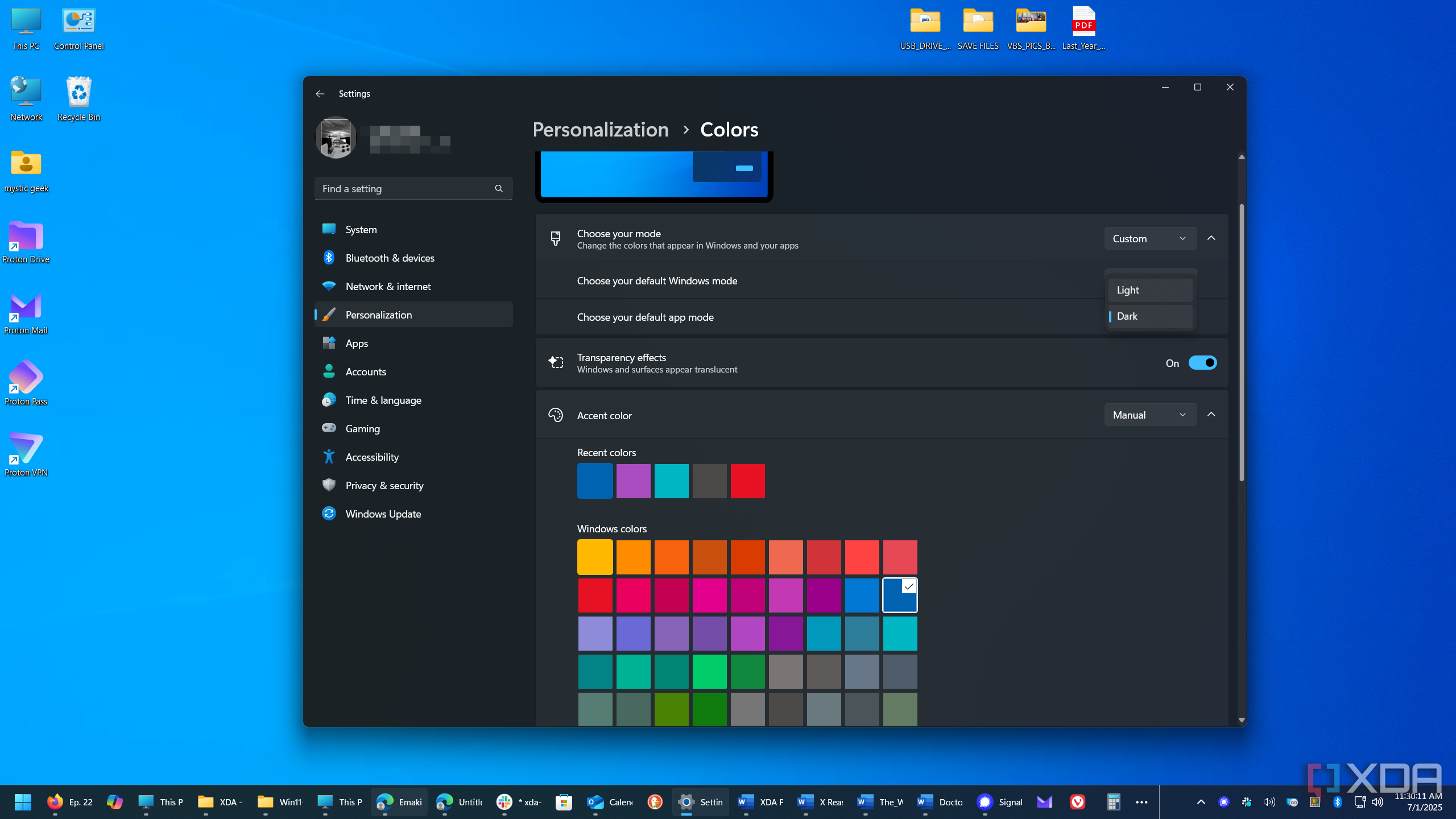 Shows personalization color scheme settings