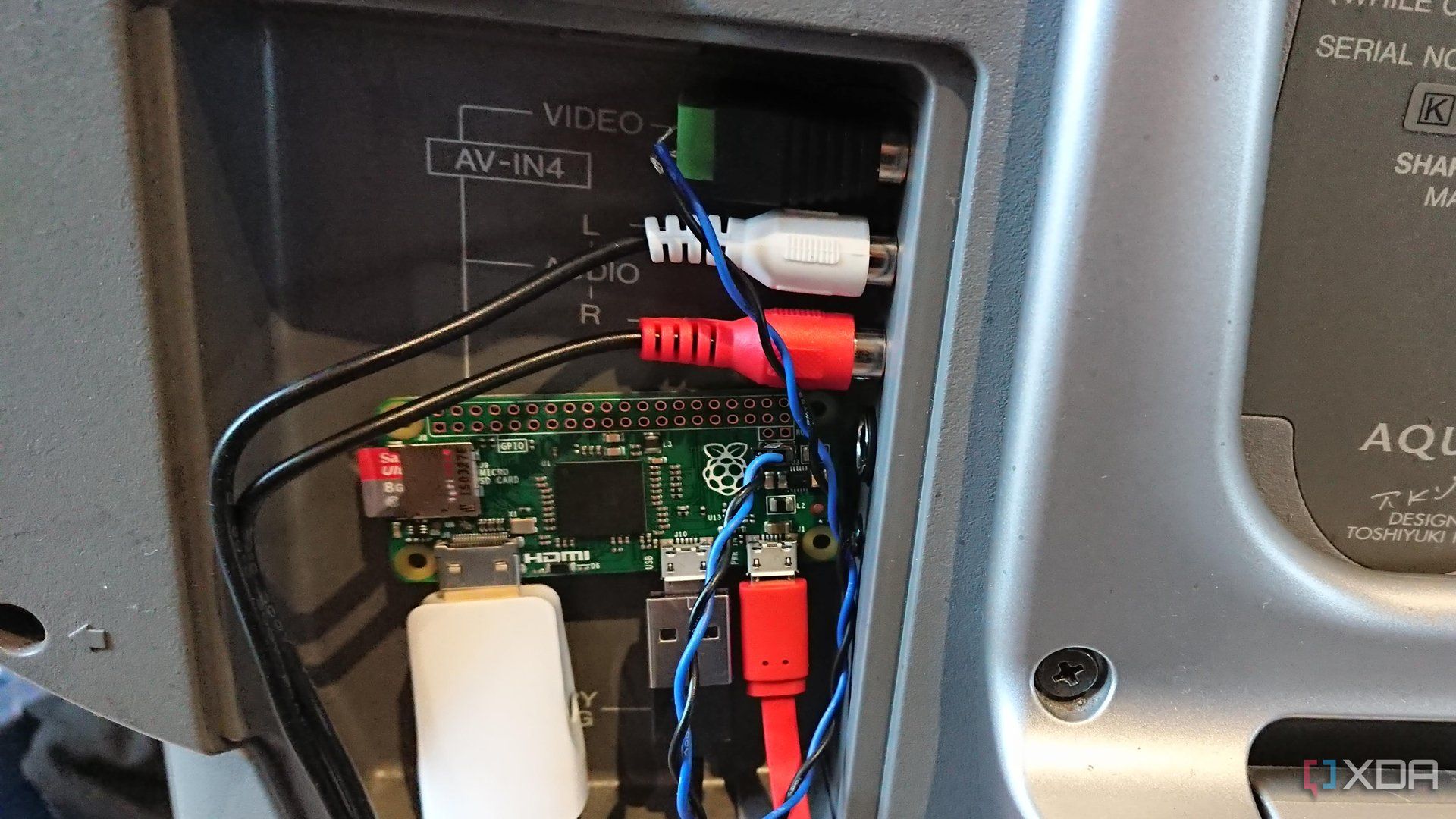 Raspberry Pi Zero connected to TV via composite pin out