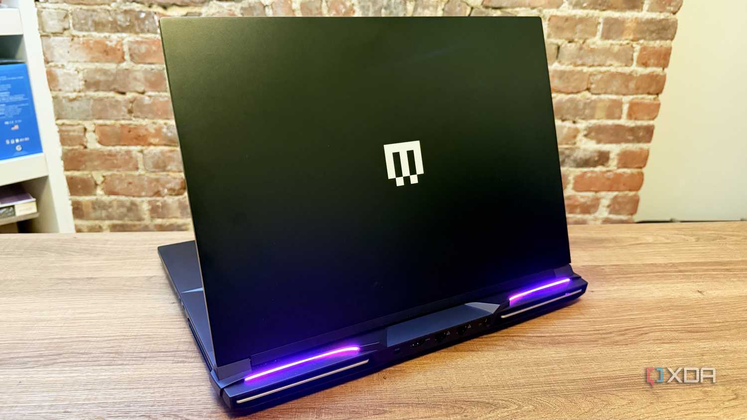 Maingear Ultima 18 front panel design.