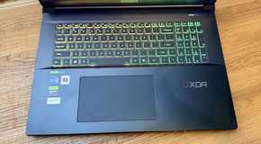 Maingear Ultima 18 keyboard and touchpad.