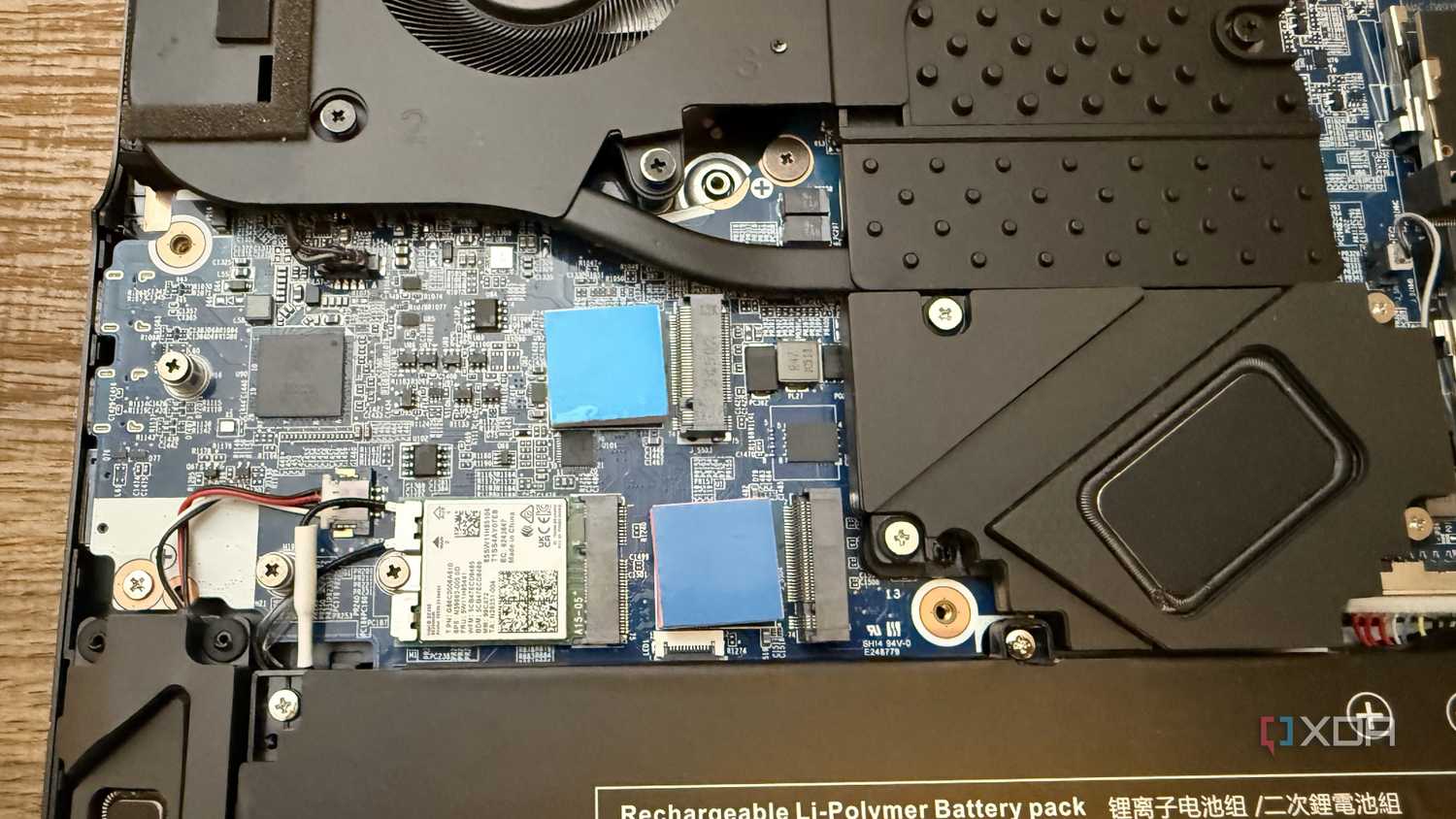 Extra PCIe slots on the Maingear Ultima 18.